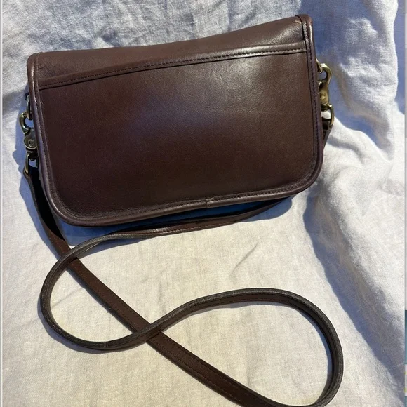 Coach Bag - Picture 2 of 6